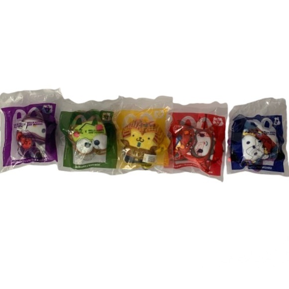 NIP. McDonald's Happy Meal Toy Set YI-GI-Oh & Hello Kitty - Picture 1 of 7